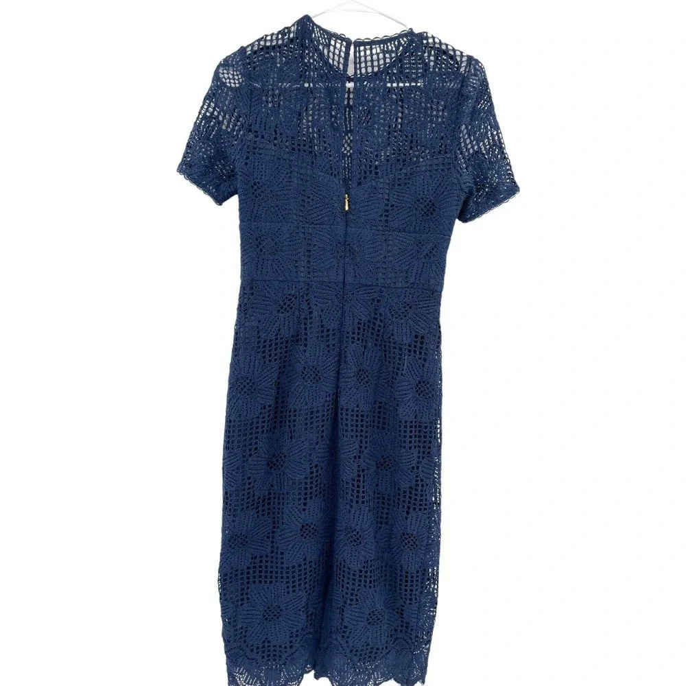 Trina Turk Women's Navy Blue Lace Sheath Dress Short Sleeve Back Zip Size 2 - Picture 4 of 13